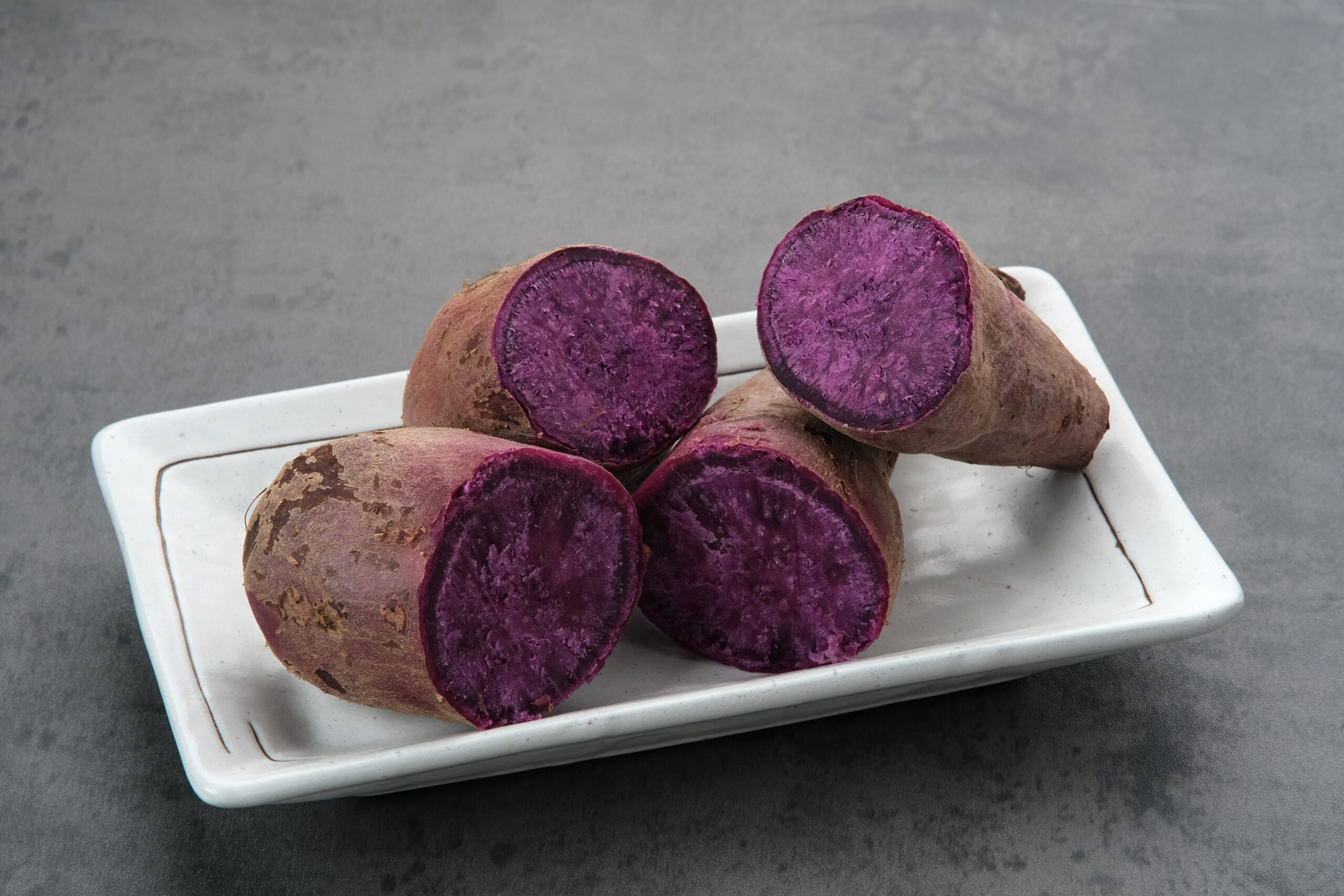steamed purple sweet potatoes